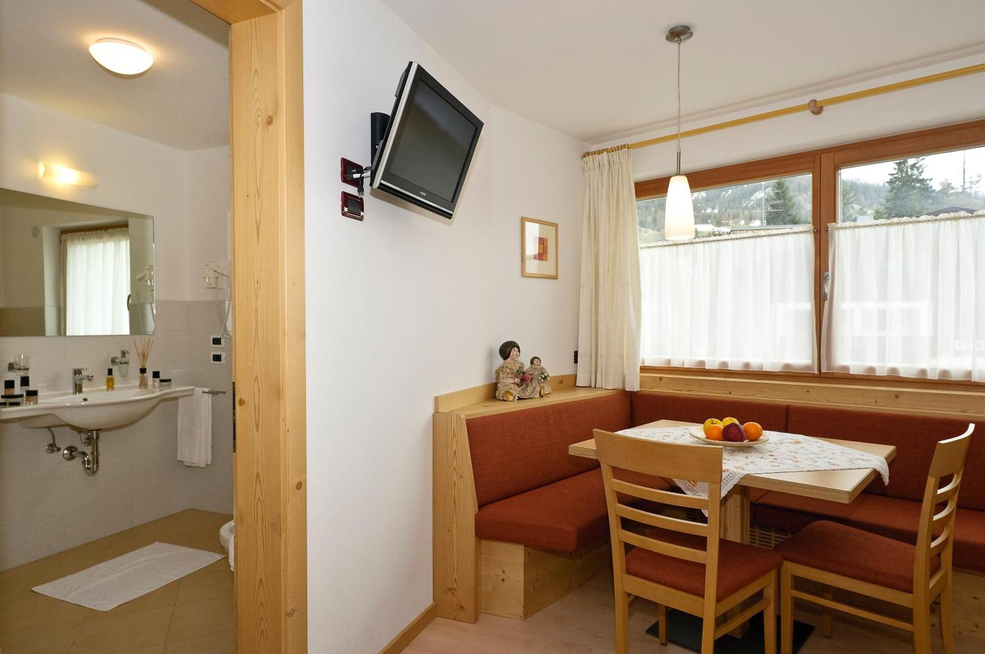 Residence Ciasa Mirasas Badia  Phòng bức ảnh